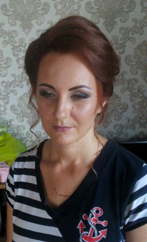 Девушки красавицы предлагаю для вас услуги визажиста, стилиста по прическам. 01