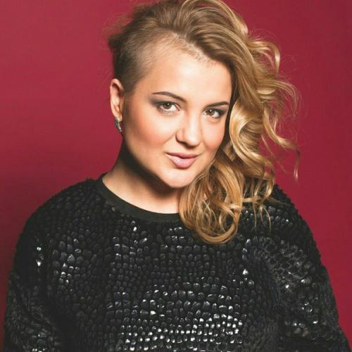 Милые девушки!  Я предлагаю сделать вам праздничный образ: вечерний макияж и роскошные локоны всего за 2000 рублей! 01