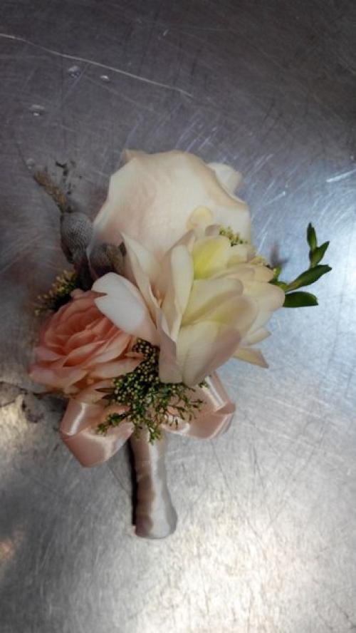 Дорогие невесты?  , Мы принимаем заказы на свадебные букеты? 07