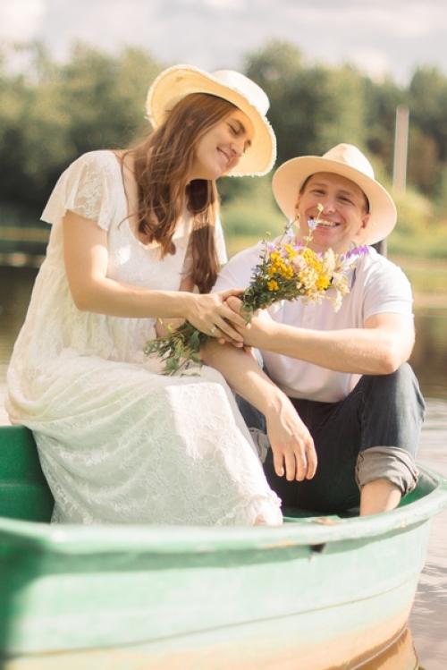 Думаю, ни для кого не секрет, что результат съе мки зависит не только от фотографа, но и в большеи степени от моделеи и их подготовки. 05