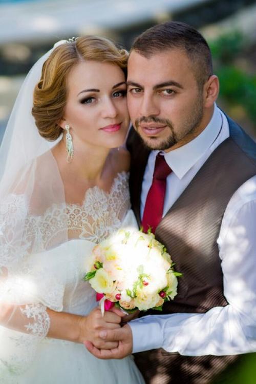 Свадебная прическа для милой невесты Екатерины. 01