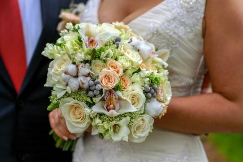 Дорогие невесты?  , Мы принимаем заказы на свадебные букеты? 06