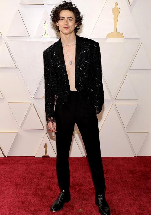 Пришло время узнать, кто же является истинным киноманом! 06