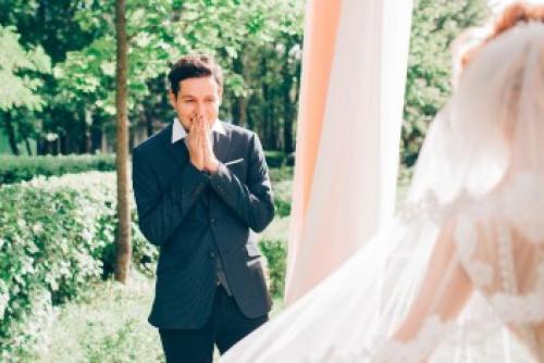 Милые девушки!  Запись на свадебный образ, вечерние прически и макияж продолжается. 01