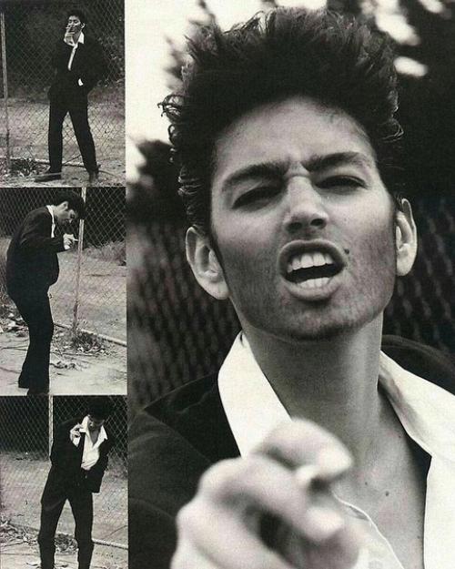 Синди Кроуфорд в образе Джорджа майкла. 01