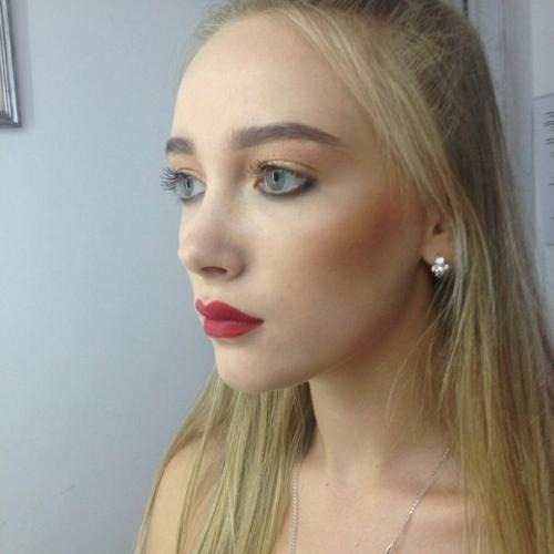 Ищу модели на причёски и макияж, цена 50 грн за макияж и 50 грн за причёску, модели нужны во вторник, четверг, пятница! 06