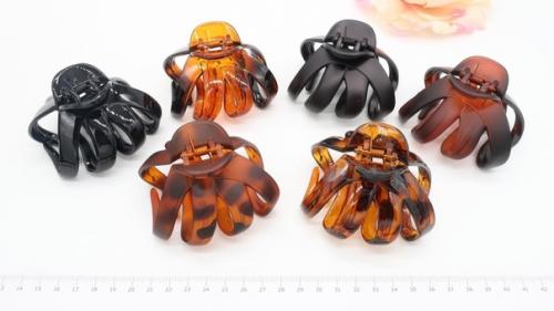 Банты для девочек и резинки для волос любой девочке нужны. 08