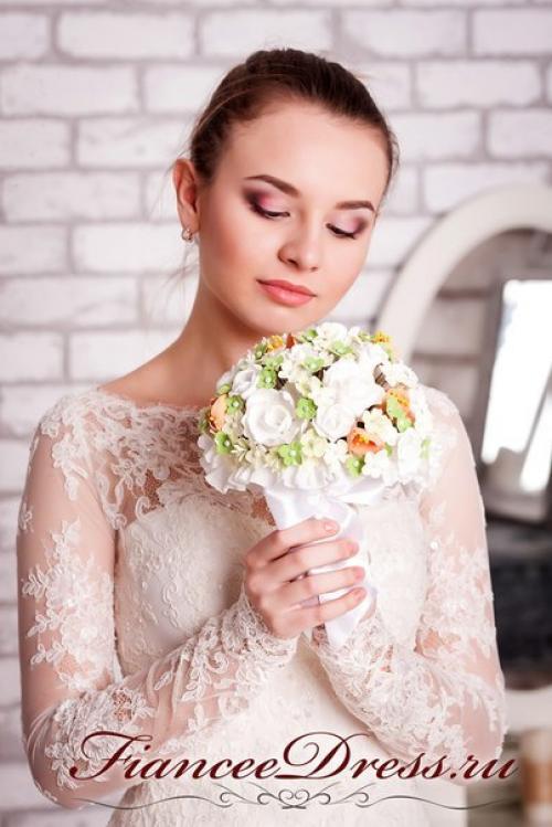 Милые невесты!  На осенний свадебный сезон по-прежнему запись на макияж ведется. 05