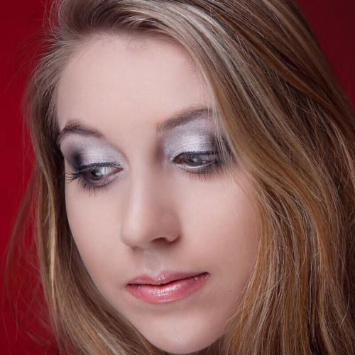 Дорогие девушки!  Вас ко мне на профессиональный макияж приглашаю? 07