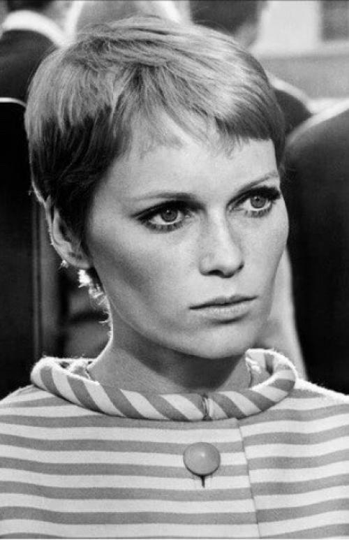 Глядя на некоторые фото мижану я вижу в ней наивчик - во взгляде ( фото 1. 02