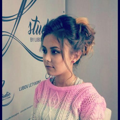 Нужны модели на образ: макияж плюс причёска /локоны 1200 р. (свадебный образ - другое предложение. 03