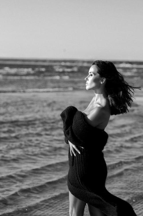 Здравствуйте нужна живая, эмоциональная девочка для съёмки в шаровке! 03