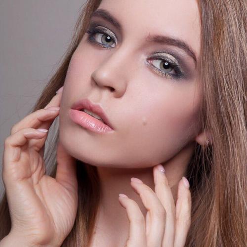 Дорогие девушки!  Вас ко мне на профессиональный макияж приглашаю? 06