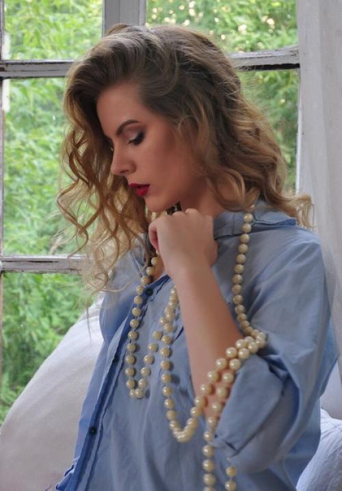 Дорогие девушки, создаю вечерний, свадебный, дневной, для фотосесий макияж, а так же причёску/укладку волос? 01