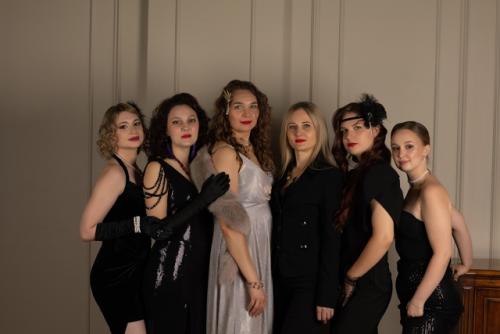 Вспышки софитов, винтажные наряды, джаз, льющийся из граммофона …. 02