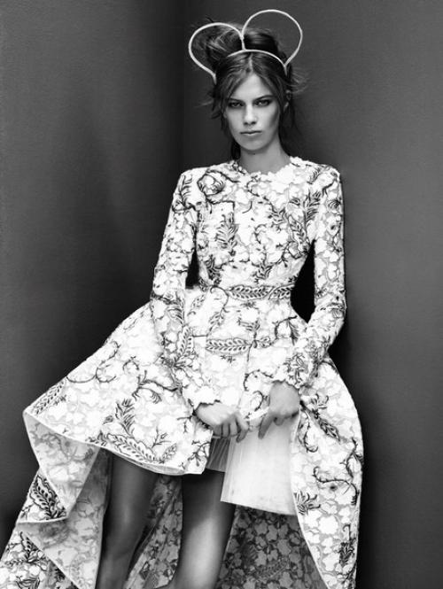 Лекси болинг в фотосессии Натаниеля голдберга для Vogue China Collections October 2015. 03