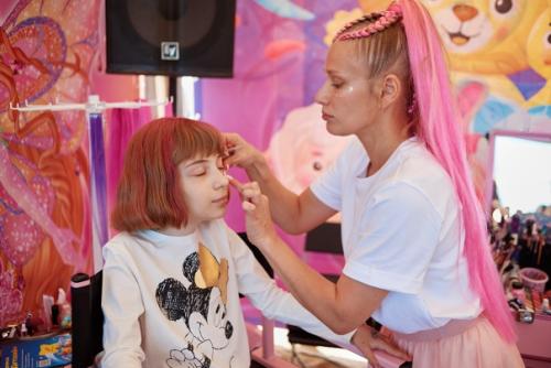 26 августа на Легко Фесте вместе с Gulli Girl триколор превратил девчонок в волшебниц. 08