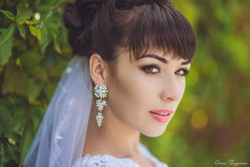 Милые невесты!  На осенний свадебный сезон по-прежнему запись на макияж ведется. 04