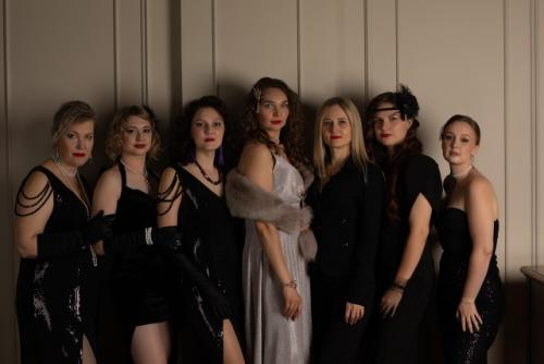 Вспышки софитов, винтажные наряды, джаз, льющийся из граммофона …. 03