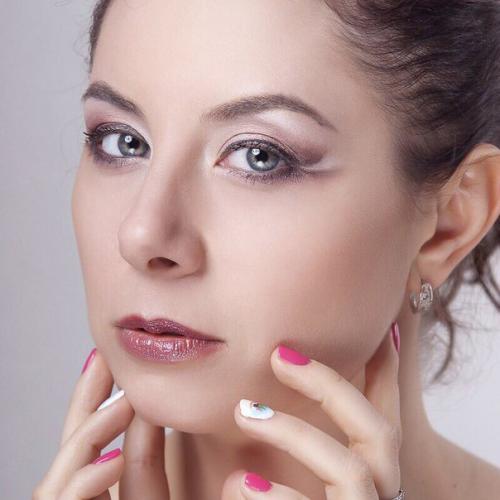 Дорогие девушки!  Вас ко мне на профессиональный макияж приглашаю? 05