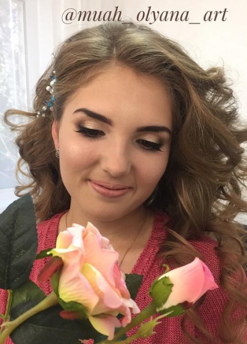 Милые девочки?  С удовольствием дополню ваш образ причёской и макияжем! 02