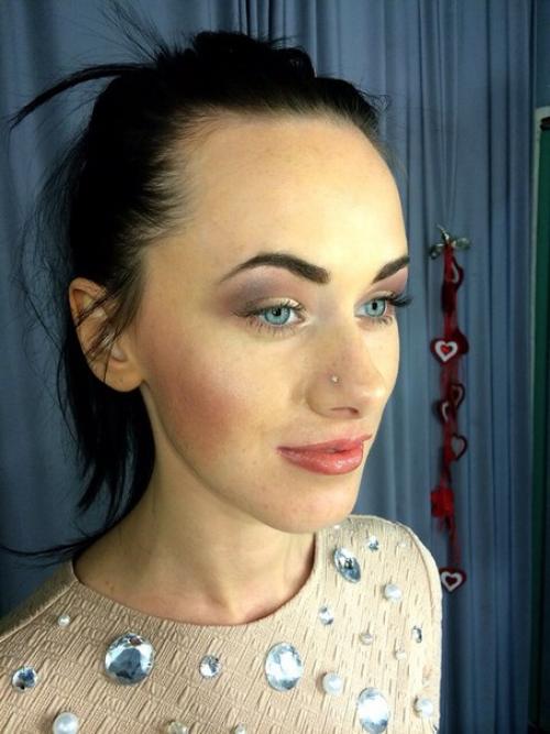 Девочек на курсы макияжа Сам Себе Визажист приглашаю. 01