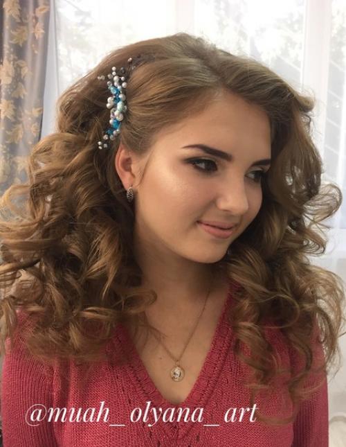 Милые девочки?  С удовольствием дополню ваш образ причёской и макияжем! 01