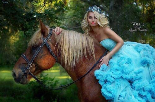 7-Сентября - Днепропетровск. Последний проект на природе с лошадкой? 02