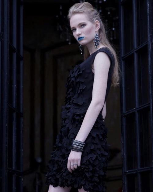 Дорогие девушки!  Мы с @Avolkova_ и @Elenalar организуем 17 сентября фотодень в очень красивой студии. 02 Дорогие девушки!  Мы с @Avolkova_ и @Elenalar организуем 17 сентября фотодень в очень красивой студии. 02