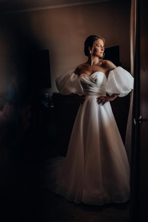 А вы знаете, что в конце сентября будет уже ровно 10 лет, как я получила свой первый диплом визажиста. 01 А вы знаете, что в конце сентября будет уже ровно 10 лет, как я получила свой первый диплом визажиста. 01