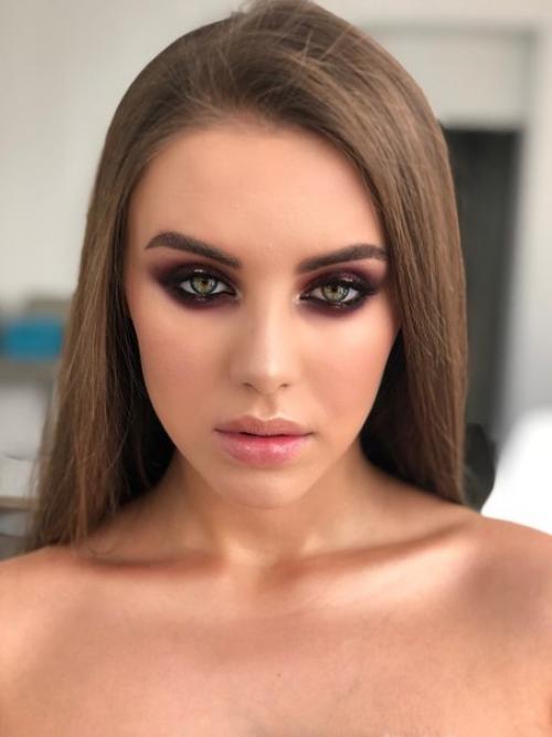 Дорогие красавицы?  Предлагаю вам свои услуги профессионального визажиста - стилиста по прическам. 07