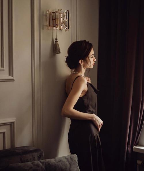 Элегантность, женственность, утонченность - этими словами можно описать идею данной сьемки. 02