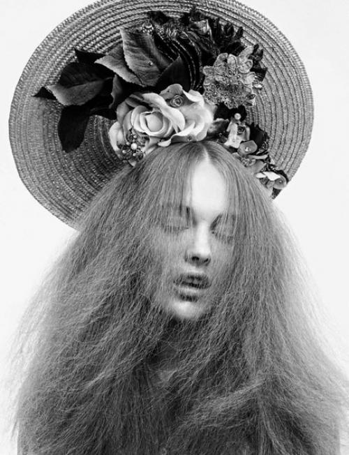 Neorromantismo: Розанна вердуин в фотосессии Фредерико Мартинса для Vogue Portugal February 2016. 04