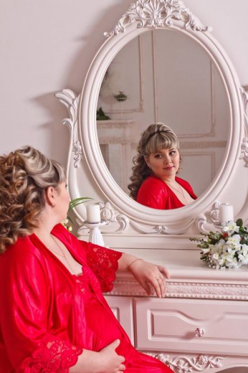 Дорогие девочки!  Почаще радуйте себя своим сногсшибательным отражением в зеркале, а я вам в этом с радостью помогу? 03