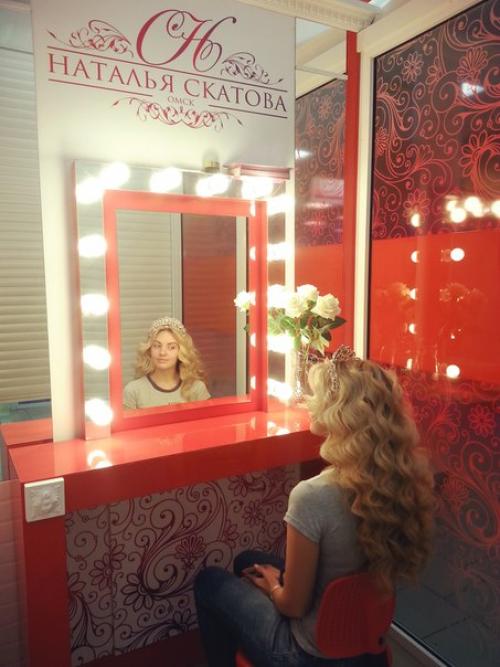 Дорогие девочки!  Почаще радуйте себя своим сногсшибательным отражением в зеркале, а я вам в этом с радостью помогу? 06