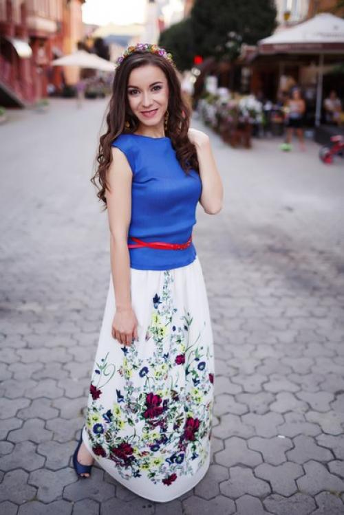 В последний день лета решила сделать себе подарок фотосессию, так как я очень люблю фотографироваться. 02