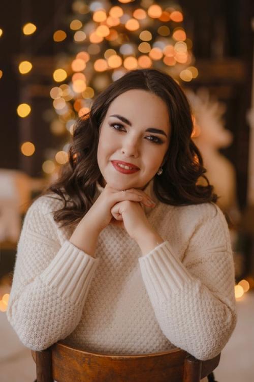 Образ для фотосессии - это гармоничное сочетание места съемки, одежды моделей, макияжа, прически и аксессуаров, которые используются на съемке. 01