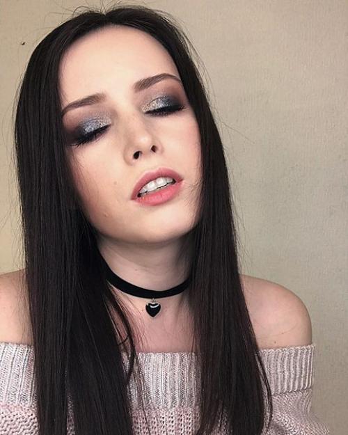 Всем привет ищу модель на завтра на 19. 01. 03