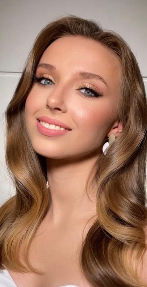 Визажист, стилист по прическам. 03