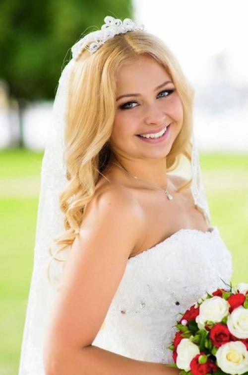 Запись на прически и макияж: 8-911-765-63-71. 02