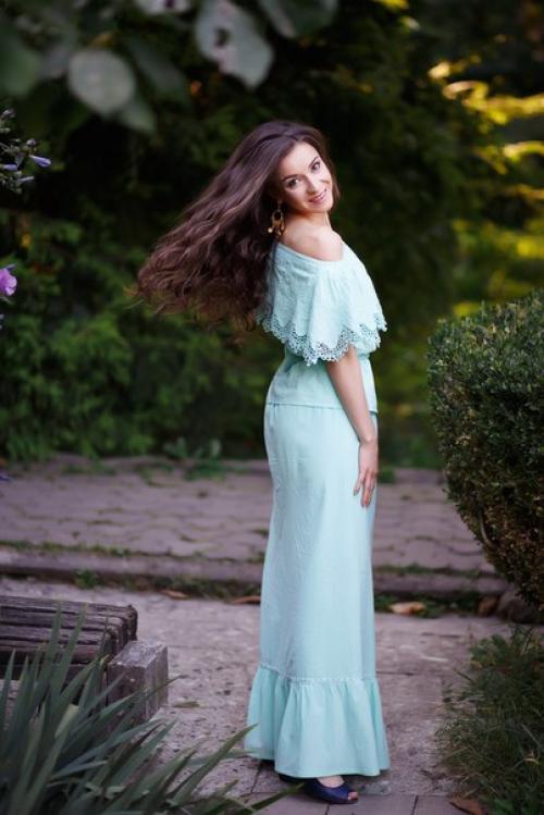 В последний день лета решила сделать себе подарок фотосессию, так как я очень люблю фотографироваться. 01