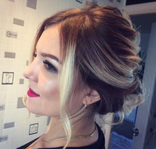 Дорогие девушки, приглашаю вас на макияж и локоны. 06