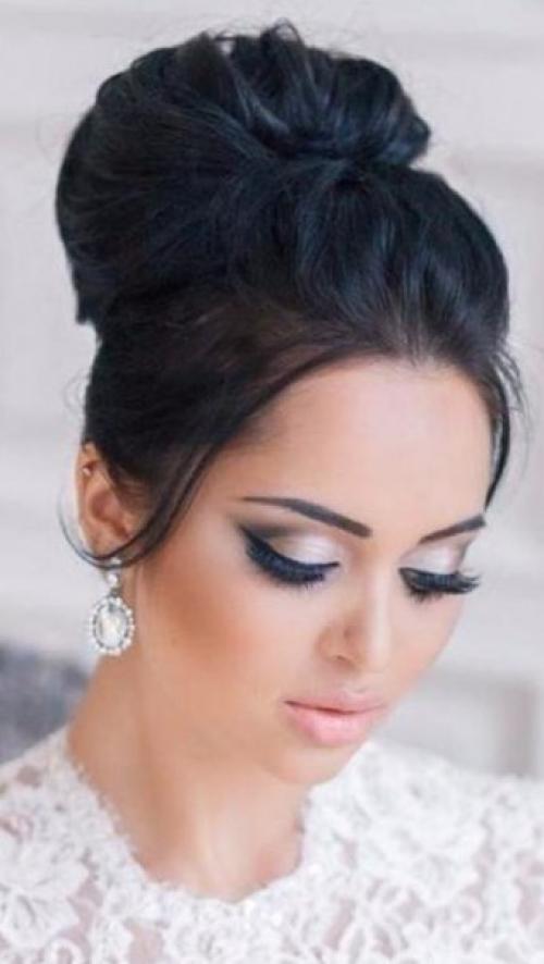 Дорогие девушки?  Я профессиональный визажист - стилист мастер по прическам! 01