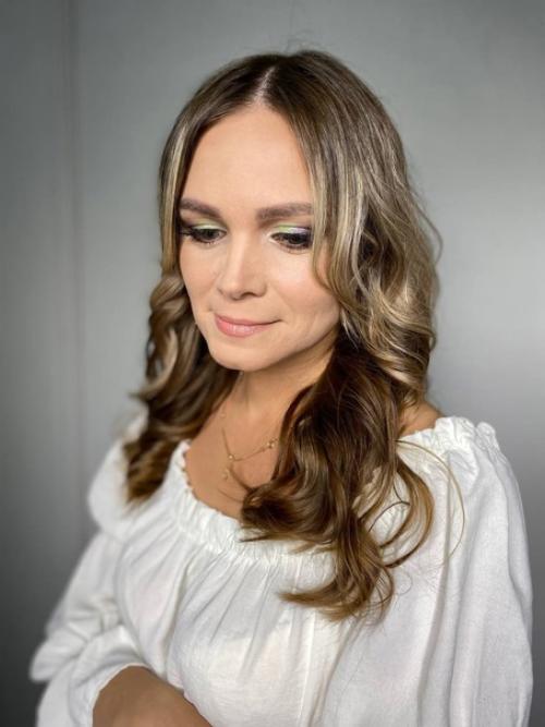 Макияж с использованием цвета, сделает ваш взгляд ярким и эффектным. 01