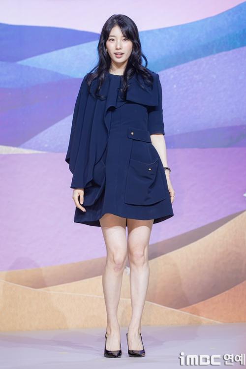 021025: думаю, что Сюзи больше идет без челки. 07 021025: думаю, что Сюзи больше идет без челки. 07