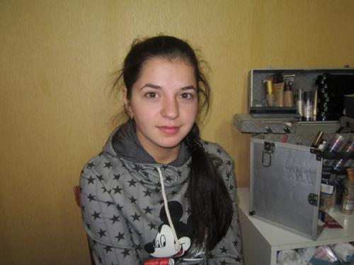 Сегодня отрабатывали со Светочкой дневной макияж. 03