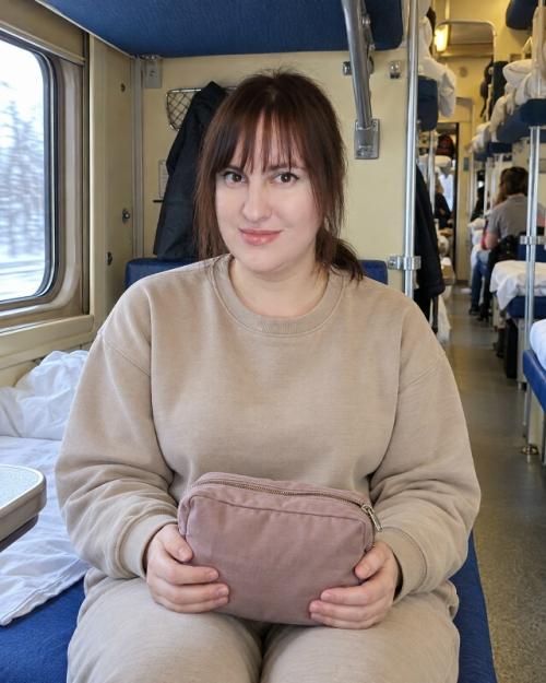Что я советую взять в поезд в свою косметичку? 

