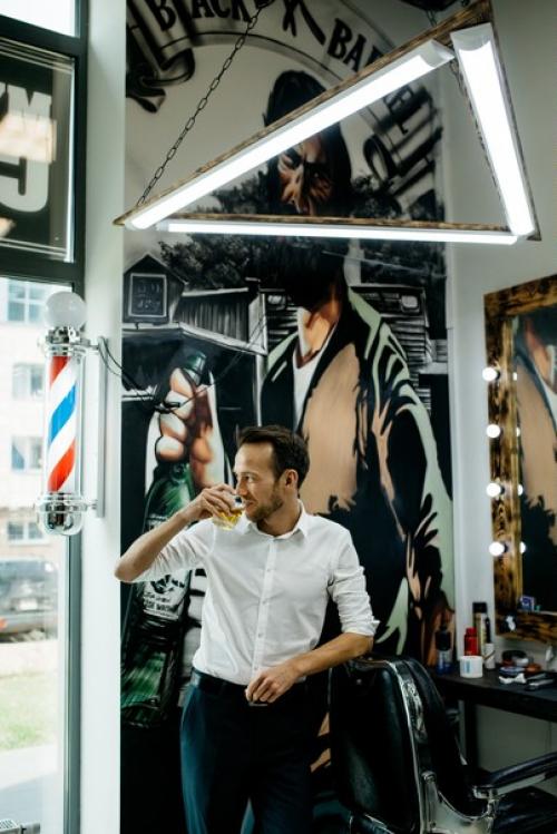 Сборы жениха в свадебный день! 04