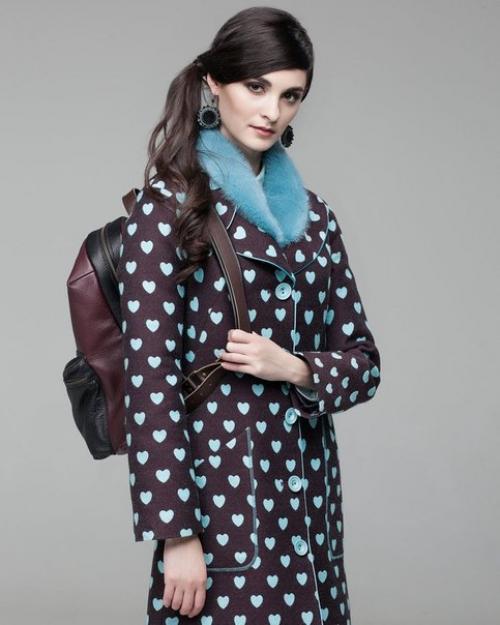 Коллекция осень - зима 2015/16 модного дома Ekaterina Smolina подойдет для тех, кто хочет оставаться модными и яркими в любое время года! 01