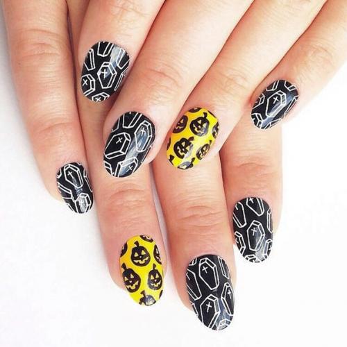 Лучшие идеи для маникюра на Хеллоуин? 02